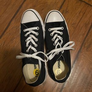 Size 9 Converse sneakers